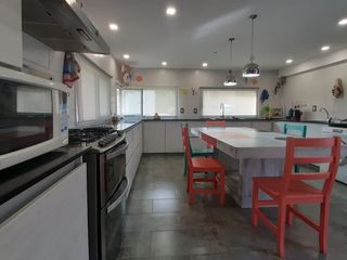 Foto 3 de VENTA CASA 3 DORMITORIOS, ALTOS DE VALENTINA