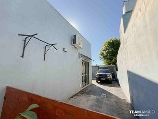 Foto 20 de Casa 2 dormitorios en Venta en Los Hornos pileta
