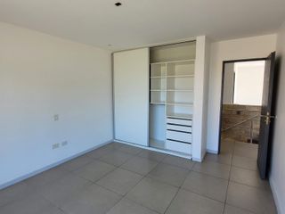 Foto 16 de Barbarita | VENTA | Casa moderna de 4 dorm, escritorio y dependencia en lote cercano a la entrada