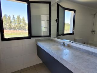 Foto 19 de Barbarita | VENTA | Casa moderna de 4 dorm, escritorio y dependencia en lote cercano a la entrada