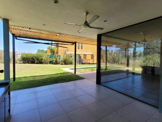 Foto 21 de Barbarita | VENTA | Casa moderna de 4 dorm, escritorio y dependencia en lote cercano a la entrada