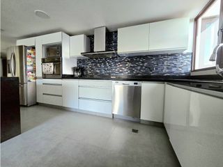 Foto 10 de SE VENDE APARTAMENTO EN GRATAMIRA