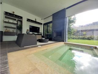 Foto 3 de SE VENDE ESPECTACULAR CASA EN SANTA ANA