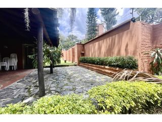 Foto 7 de Apartamento para venta en zona de alta valorización en Envigado
