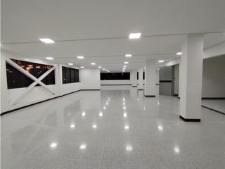 Foto 5 de SE ARRIENDA EDIFICIO EN CAPELLANIA