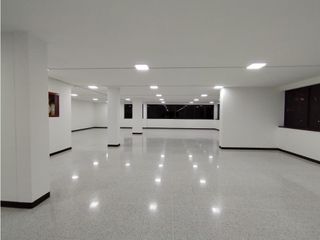 Foto 1 de SE ARRIENDA EDIFICIO EN CAPELLANIA