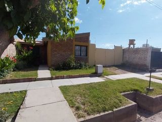 Foto 1 de VENTA CASA EN SAN MARTIN MENDOZA