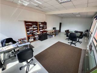 Foto 3 de Venta o renta de hermosa oficina