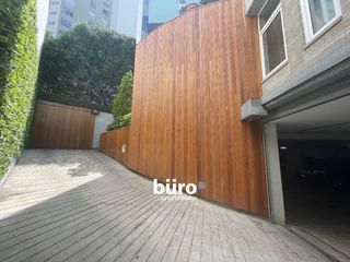 Foto 31 de EXCLUSIVA CASA EN VENTA CON 6 DORMITORIOS EN SAN ISIDRO