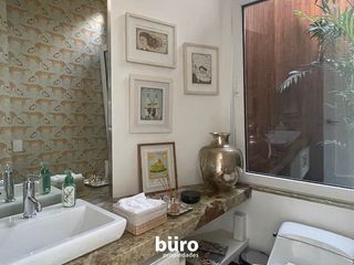 Foto 13 de EXCLUSIVA CASA EN VENTA CON 6 DORMITORIOS EN SAN ISIDRO