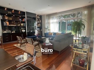Foto 15 de EXCLUSIVA CASA EN VENTA CON 6 DORMITORIOS EN SAN ISIDRO
