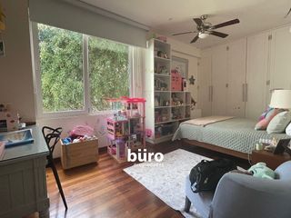 Foto 26 de EXCLUSIVA CASA EN VENTA CON 6 DORMITORIOS EN SAN ISIDRO