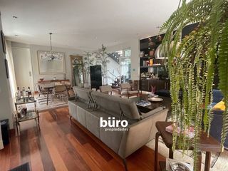 Foto 5 de EXCLUSIVA CASA EN VENTA CON 6 DORMITORIOS EN SAN ISIDRO