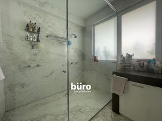 Foto 23 de EXCLUSIVA CASA EN VENTA CON 6 DORMITORIOS EN SAN ISIDRO