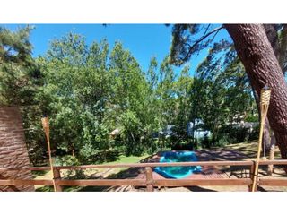 Foto 18 de Chalet en venta en Cariló con Pileta 4 dormitorios, Gas natural