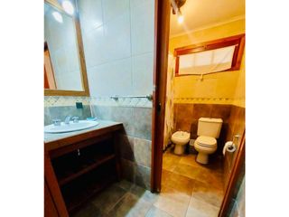 Foto 13 de Chalet en venta en Cariló con Pileta 4 dormitorios, Gas natural