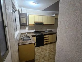 Foto 6 de ALQUILER PH. 3 AMB. SIN EXPENSAS. TERRAZA. COGHLAN