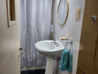 Foto 22 de CASA MAS 3 DPTOS VENTA PERMUTA EN AV. MITRE (S.L)