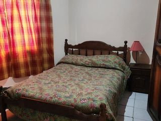 Foto 19 de CASA MAS 3 DPTOS VENTA PERMUTA EN AV. MITRE (S.L)