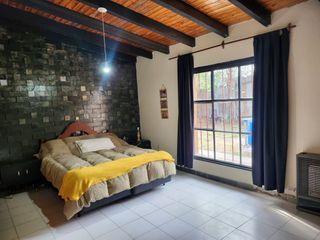 Foto 12 de CASA MAS 3 DPTOS VENTA PERMUTA EN AV. MITRE (S.L)