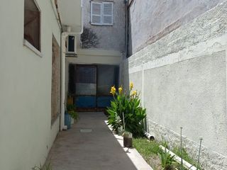 Foto 28 de CASA MAS 3 DPTOS VENTA PERMUTA EN AV. MITRE (S.L)