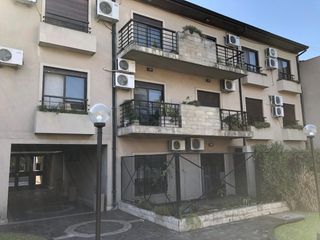 Foto 10 de Departamento en  2do piso - Asensor - 2 Cocheras - Baulera - 2 Dormitorios - Vende Gabriel Suarez