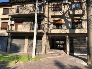 Foto 1 de Departamento en  2do piso - Asensor - 2 Cocheras - Baulera - 2 Dormitorios - Vende Gabriel Suarez