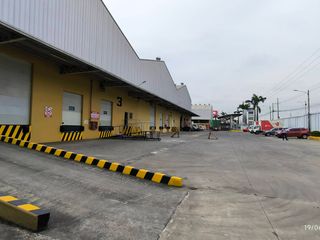 Foto 4 de Bodega en alquiler 6000m² con andenes- En complejo -Vía a Daule km 16