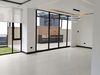 Foto 27 de Casa en renta, moderna con acabados de lujo, a 8 minutos del Colegio Menor, camino a Nayòn