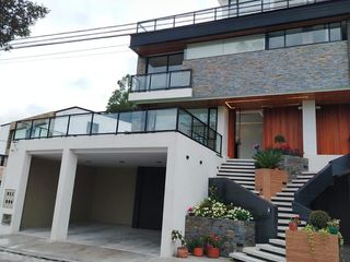 Foto 32 de Casa en renta, moderna con acabados de lujo, a 8 minutos del Colegio Menor, camino a Nayòn