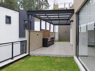 Foto 26 de Casa en renta, moderna con acabados de lujo, a 8 minutos del Colegio Menor, camino a Nayòn