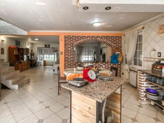 Foto 10 de VENTA DE CASAS EN LA PLATA CON JARDIN
