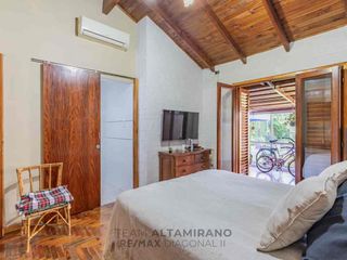 Foto 1 de CASA EN VENTA EN LA PLATA