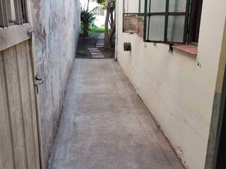 Foto 17 de VENTA DE CASA MULTIFAMILIAR C/ LOCALES AL FRENTE