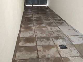 Foto 5 de VENTA DE CASA MULTIFAMILIAR C/ LOCALES AL FRENTE