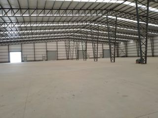 Foto 6 de PARQUE INDUSTRIAL SAN VICENTE - Alquiler Nave 5200 m2