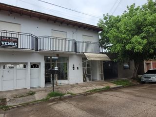 Foto 2 de DEPARTAMENTOS CON LOCALES