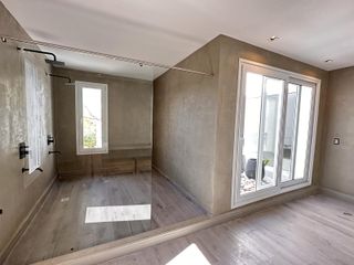 Foto 40 de Alquiler y/o Venta en Barbarita a la Laguna, 5 Dormitorios en Suite.