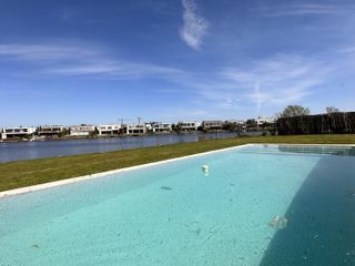 Foto 60 de Alquiler y/o Venta en Barbarita a la Laguna, 5 Dormitorios en Suite.