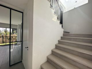 Foto 30 de Alquiler y/o Venta en Barbarita a la Laguna, 5 Dormitorios en Suite.
