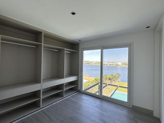 Foto 49 de Alquiler y/o Venta en Barbarita a la Laguna, 5 Dormitorios en Suite.