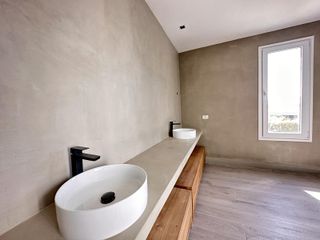 Foto 39 de Alquiler y/o Venta en Barbarita a la Laguna, 5 Dormitorios en Suite.