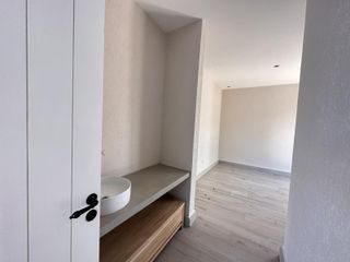 Foto 36 de Alquiler y/o Venta en Barbarita a la Laguna, 5 Dormitorios en Suite.