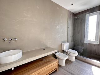 Foto 56 de Alquiler y/o Venta en Barbarita a la Laguna, 5 Dormitorios en Suite.