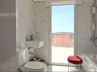 Foto 7 de CASA EN VENTA AL LAGO EN BARRIO EL CANTON ISLAS - MAROTO PROPIEDADES