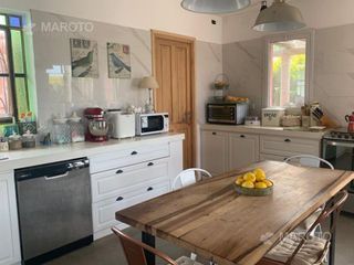 Foto 6 de CASA EN VENTA AL LAGO EN BARRIO EL CANTON ISLAS - MAROTO PROPIEDADES