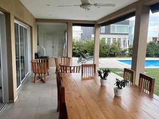 Foto 15 de Casa en Venta, 5 Dormitorios, en El Canton - Golf, Escobar, GBA Norte