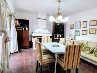 Foto 4 de Casa en  venta en Camino general Belgrano 1400