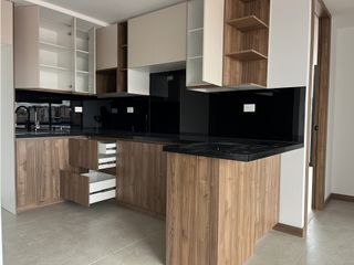 Foto 5 de Venta de Departamento, Cuenca, Edificio San Francisco, 72m²