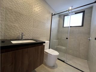 Foto 3 de Venta de Departamento, Cuenca, Edificio San Francisco, 72m²